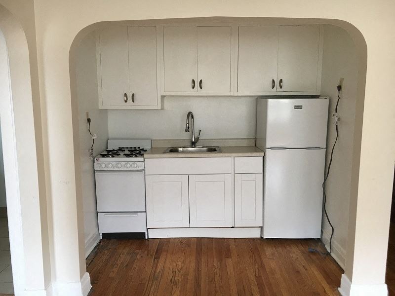 4106 N Kedzie Avenue Apartments photo